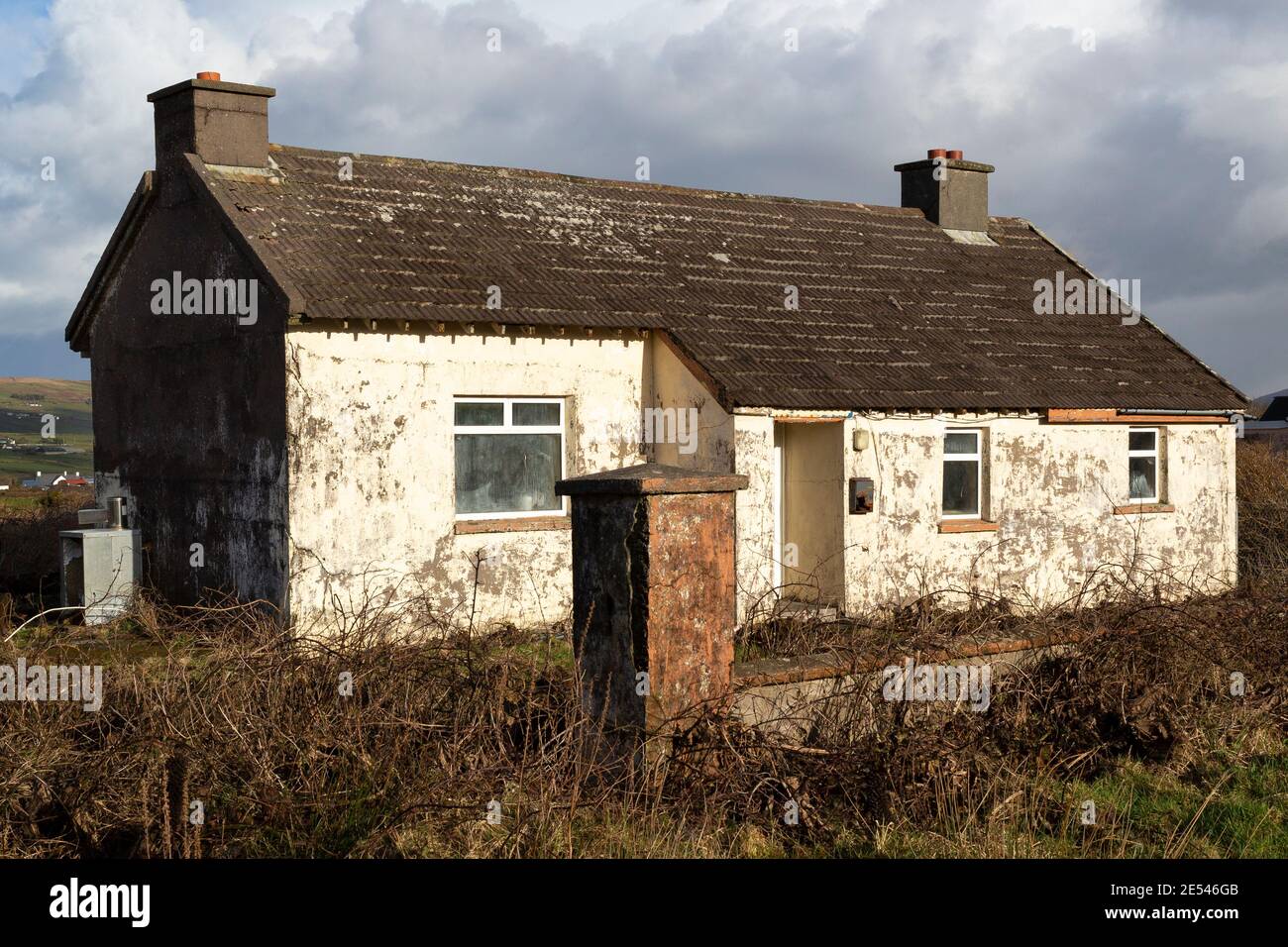 Abandoned Bungalow in need of repair, Ireland Stock Photo