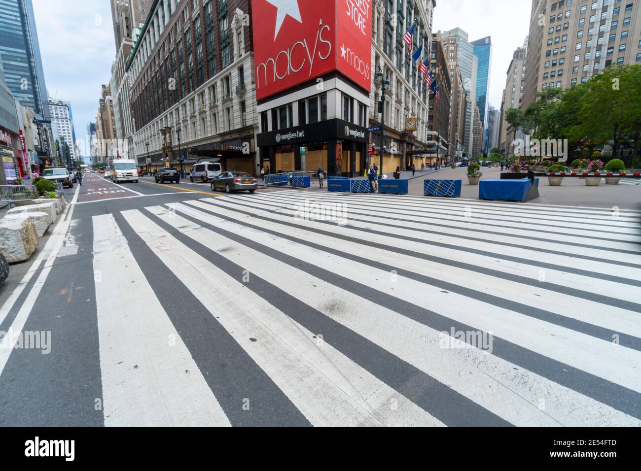 MACY’S in Midtown Manhattan has boarded up the store windows NYC Stock