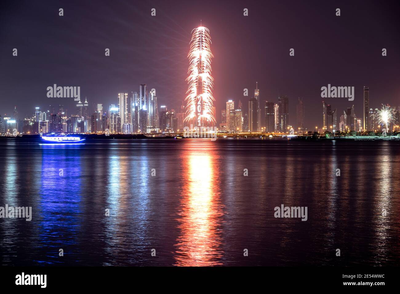 VIEW OF THE SPECTACULAR FIREWORKS  AT THE BURJ KHALIFA DURING THE NEW YEAR 2021 CELEBRATION CAPTURED FROM THE CREEK HARBOUR , DUBAI , UAE. Stock Photo