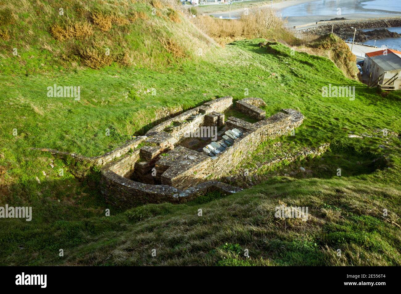 Espasante, Coruna province, Galicia, Spain - February 17th, 2020 : Remains  of the Celtic Castro de Punta dos Prados Iron Age settlement Stock Photo -  Alamy