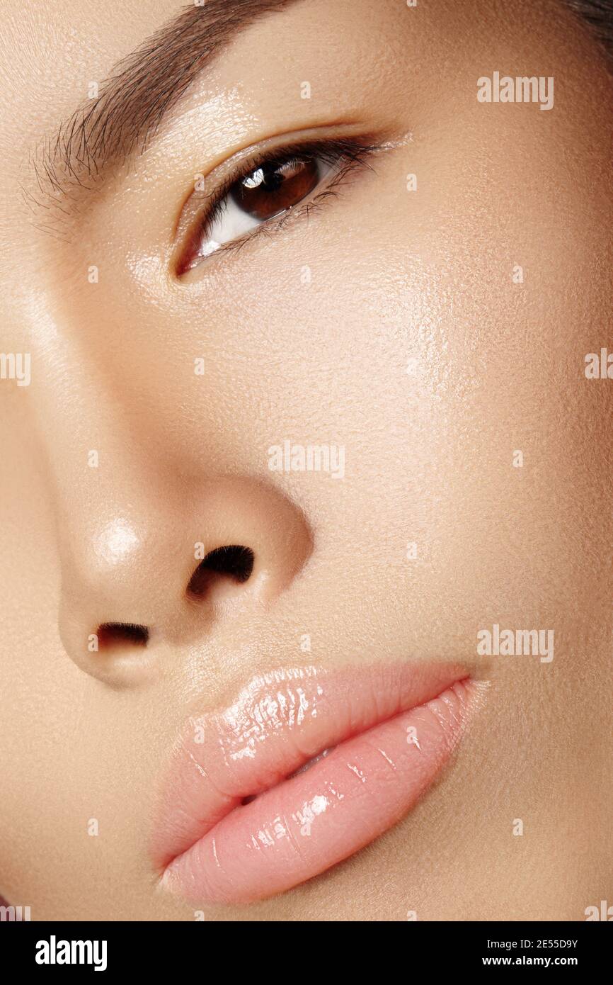Beautiful asian woman with fresh daily makeup. Vietnamese beauty girl in spa treatment. Close-up with Clean Skin on her Face Stock Photo