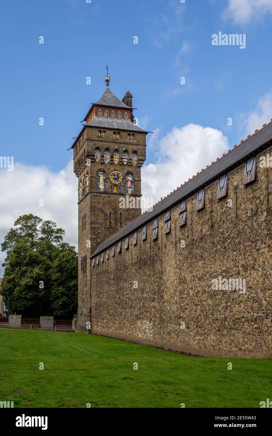 cardiff-castle-is-a-historic-complex-in-the-heart-of-the-welsh-capital