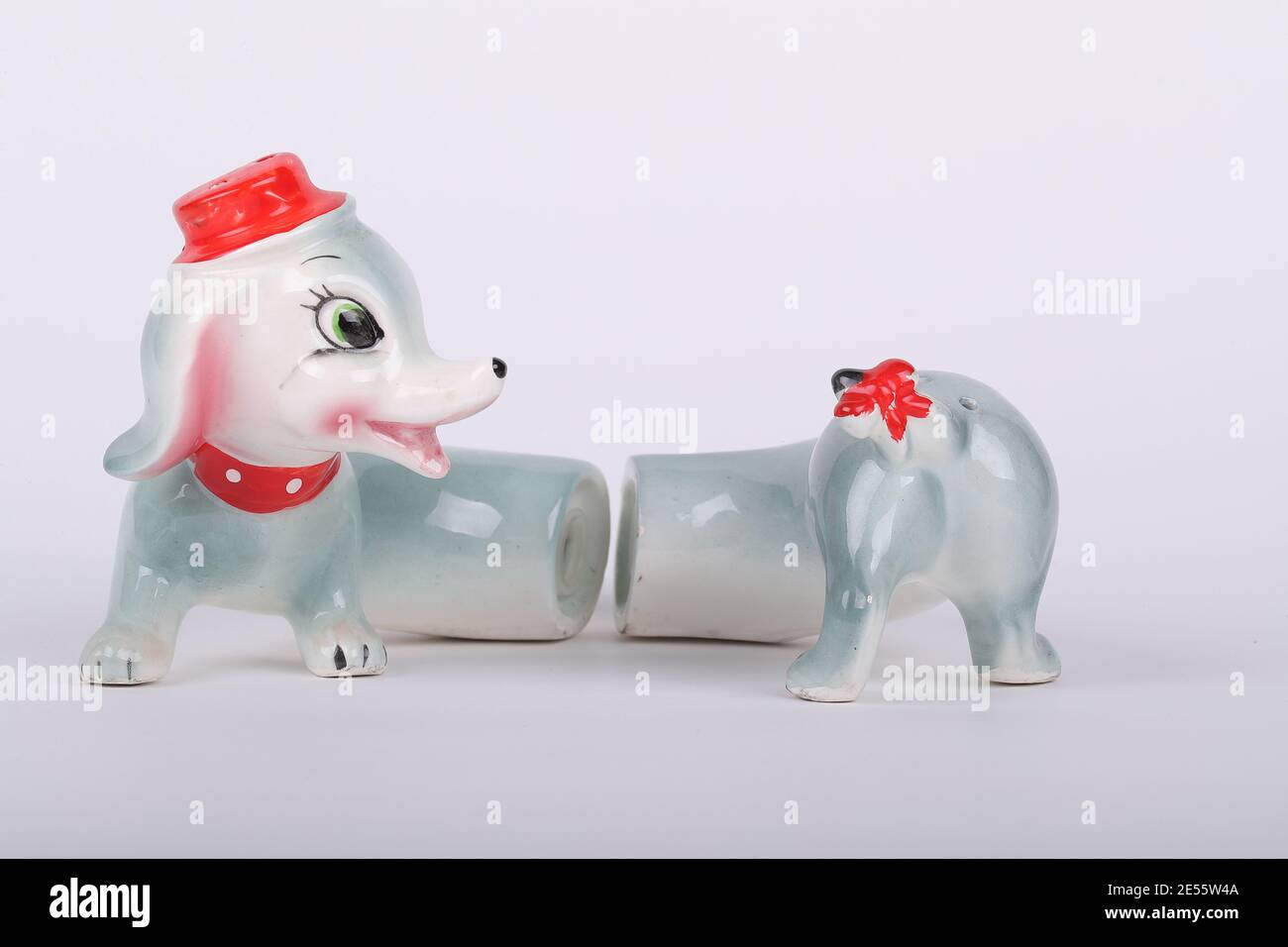 Vintage Weiner Dog Salt and Pepper Shakers from the 70's - 80's. Luke Durda/Alamy Stock Photo