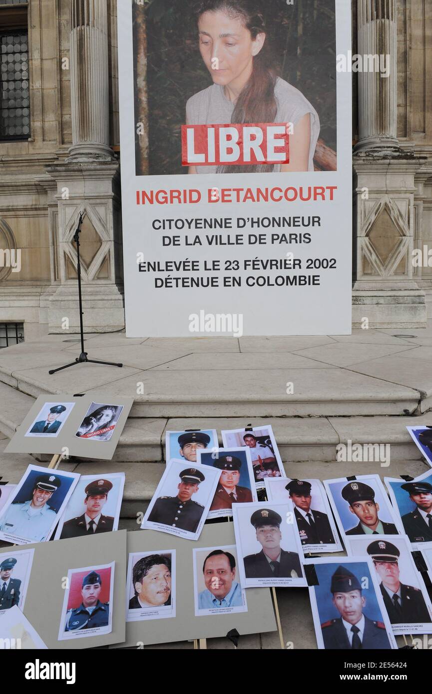 Photos of Colombian hostages seen during a gathering at Paris City Hall ...