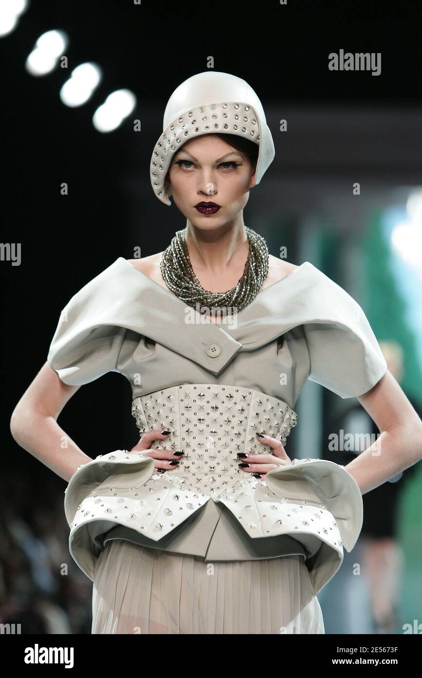 Sandales Plateforme John Galliano S/S 2009 - Taille 39, Bleu, Cuir, Neuves Avec Défauts