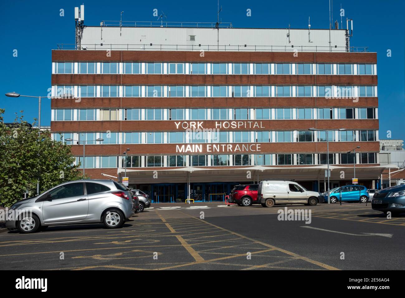 Main front entrance NHS York Teaching Hospital in Wigginton Road. Stock Photo