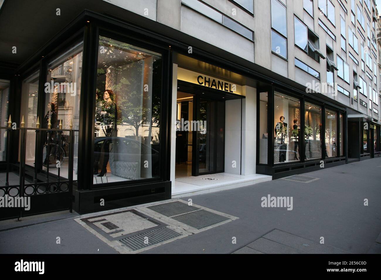 Paris - Avenue Montaigne: Chanel, The House of Chanel, more…