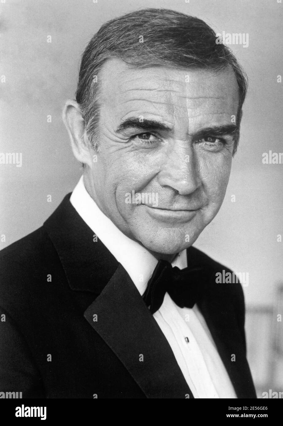 SEAN CONNERY Portrait as James Bond 007 in NEVER SAY NEVER AGAIN 1983 director IRVIN KERSHNER executive producer Kevin McClory UK / USA / West Germany Talia Film II Productions / Woodcote / Producers Sales Organisation (PSO) / Warner Bros. Stock Photo