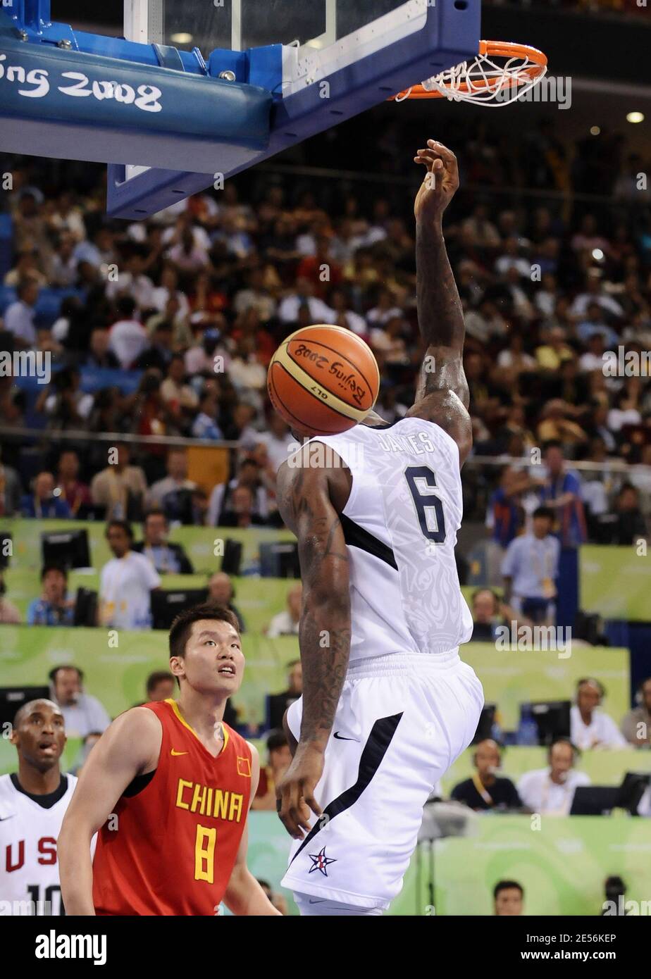 Lebron james olympic basketball hi-res stock photography and images - Alamy