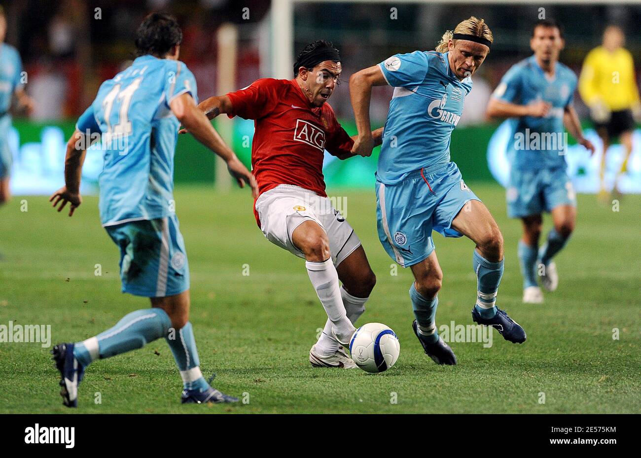 Radek Sirl, Rio Ferdinand and Ivica Krizanac during the UEFA Super Cup Final, Manchester United v Zenit St Petersburgat Stade Louis II in Monaco, on August 29, 2008. Photo by Steeve Mc May/Cameleon/ABACAPRESS.COM Stock Photo