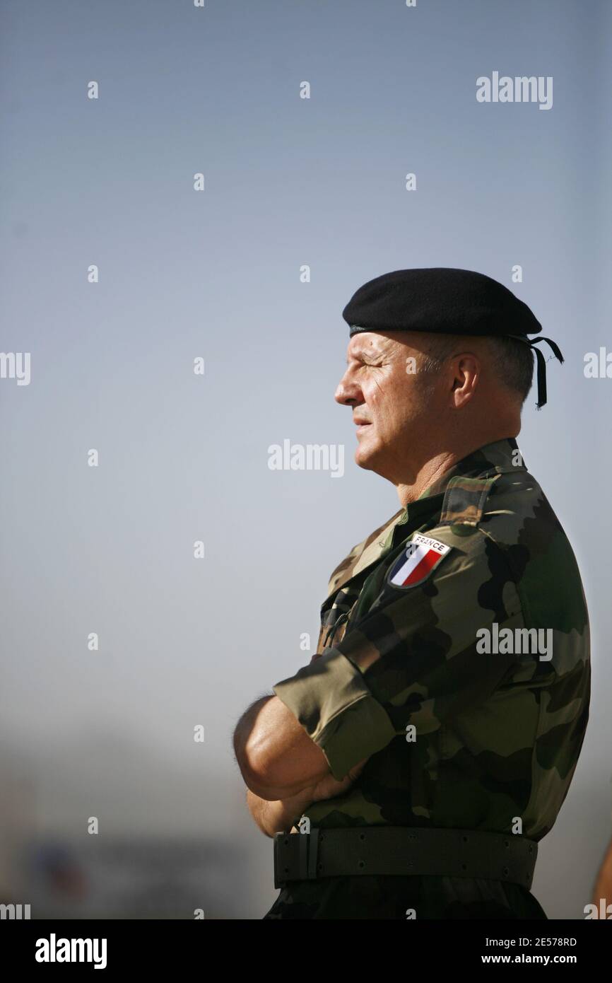 EXCLUSIVE. French General and Chief of the Defence Staff Jean-Louis Georgelin visits French Camp 'Warehouse' and the units who helped the 8th RPIMa fight back the Talebans during an ambush killing 10 French paratroopers east of Kabul on August 18, 2008. 3,000 French troops participate in the 40-nation International Security Assistance Force (ISAF) in Kabul province. Photo by Corentin Fohlen/ABACAPRESS.COM Stock Photo