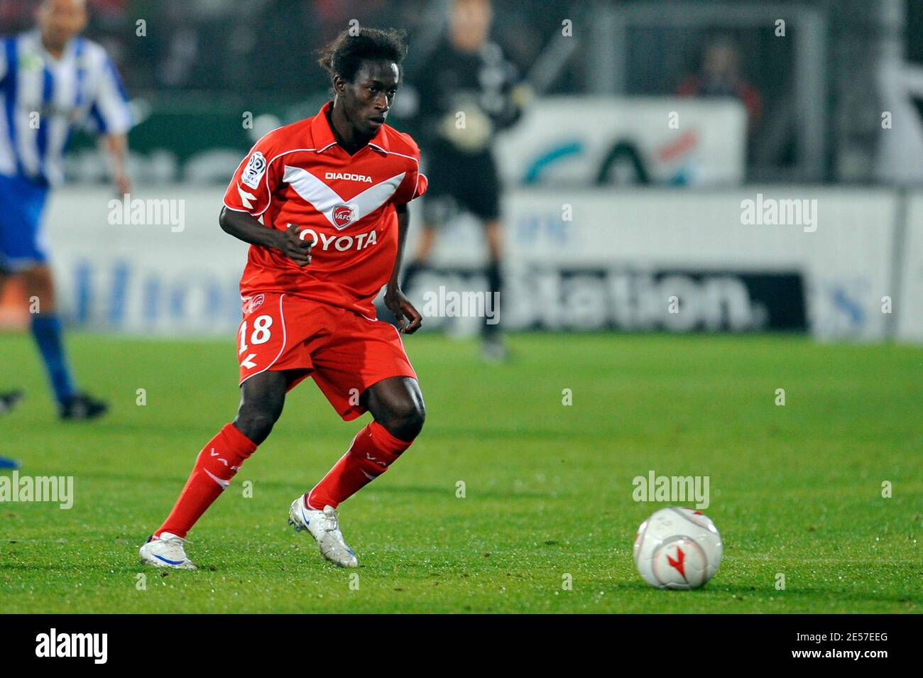 Valenciennes' Amara Karba Bangoura during the French First league soccer match, Valenciennes vs Grenoble at the Nungesser Stadium in Valenciennes, France on September 13, 2008. The match ended in a 1-1 draw. Photo by Stephane Reix/ABACAPRESS.COM Stock Photo