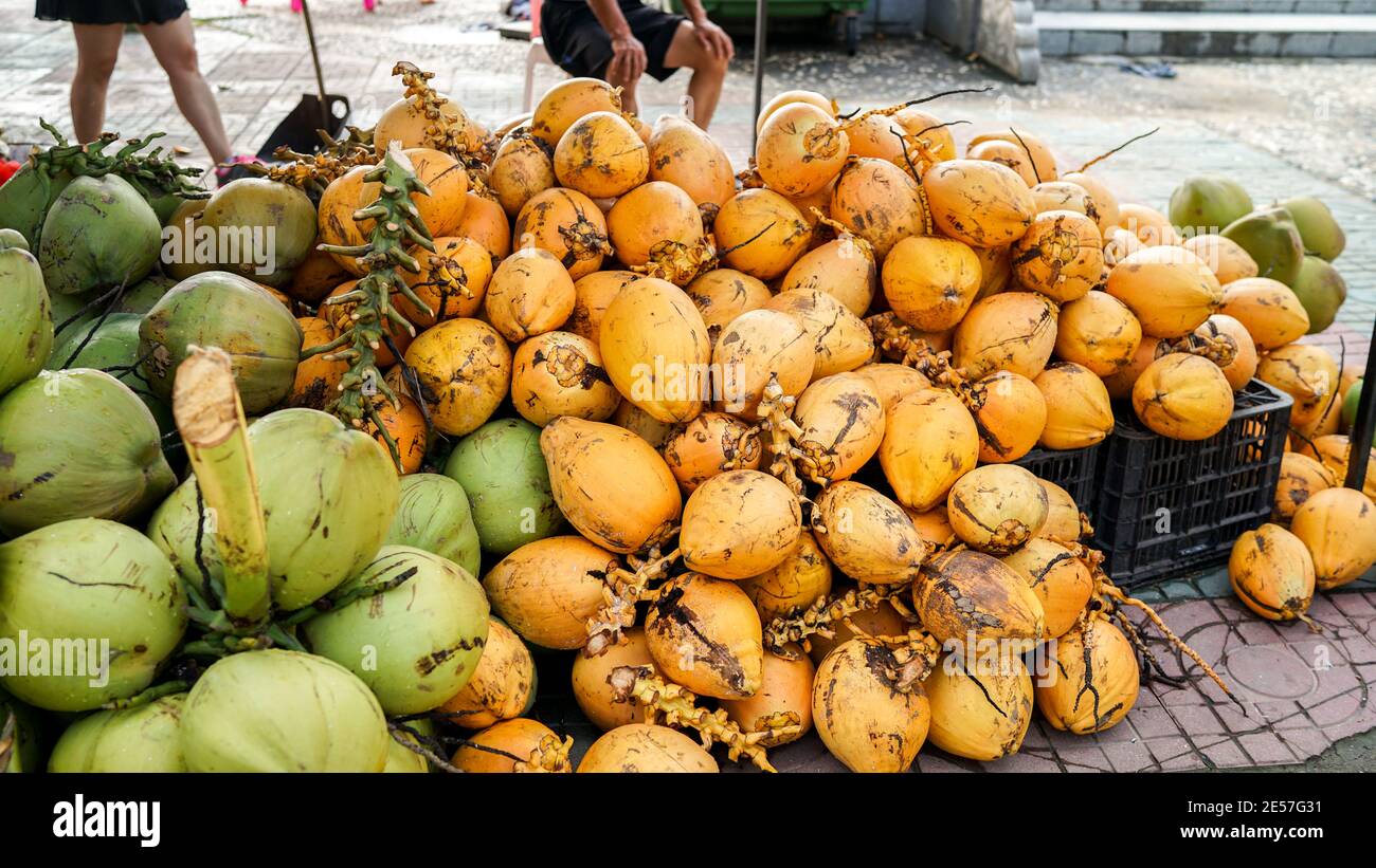 Natural coconuts hires stock photography and images Alamy