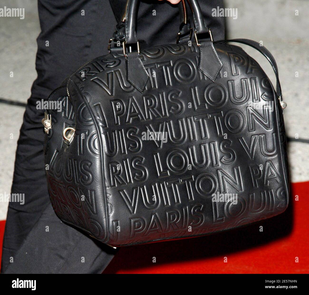 Nouveauté Louis Vuitton*** Sac emblématique de chez Vuitton, nous vous  proposons le sac Arsty monogram MM. En parfait état, le sac Artsy séduit  les, By Le Fermoir de mon Sac