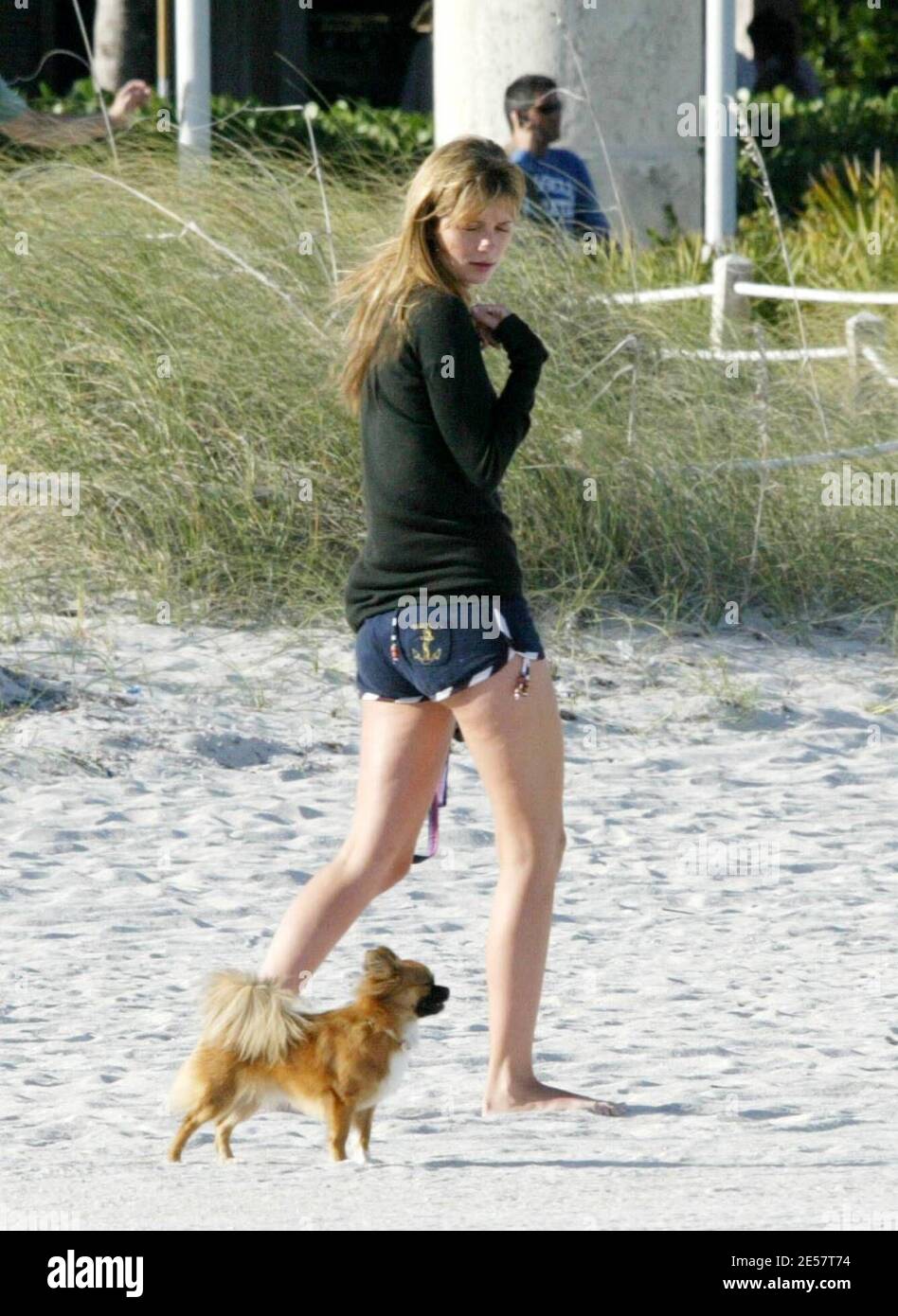 Exclusive!! UK superbabe Mischa Barton takes her dog Ziggy for a walk