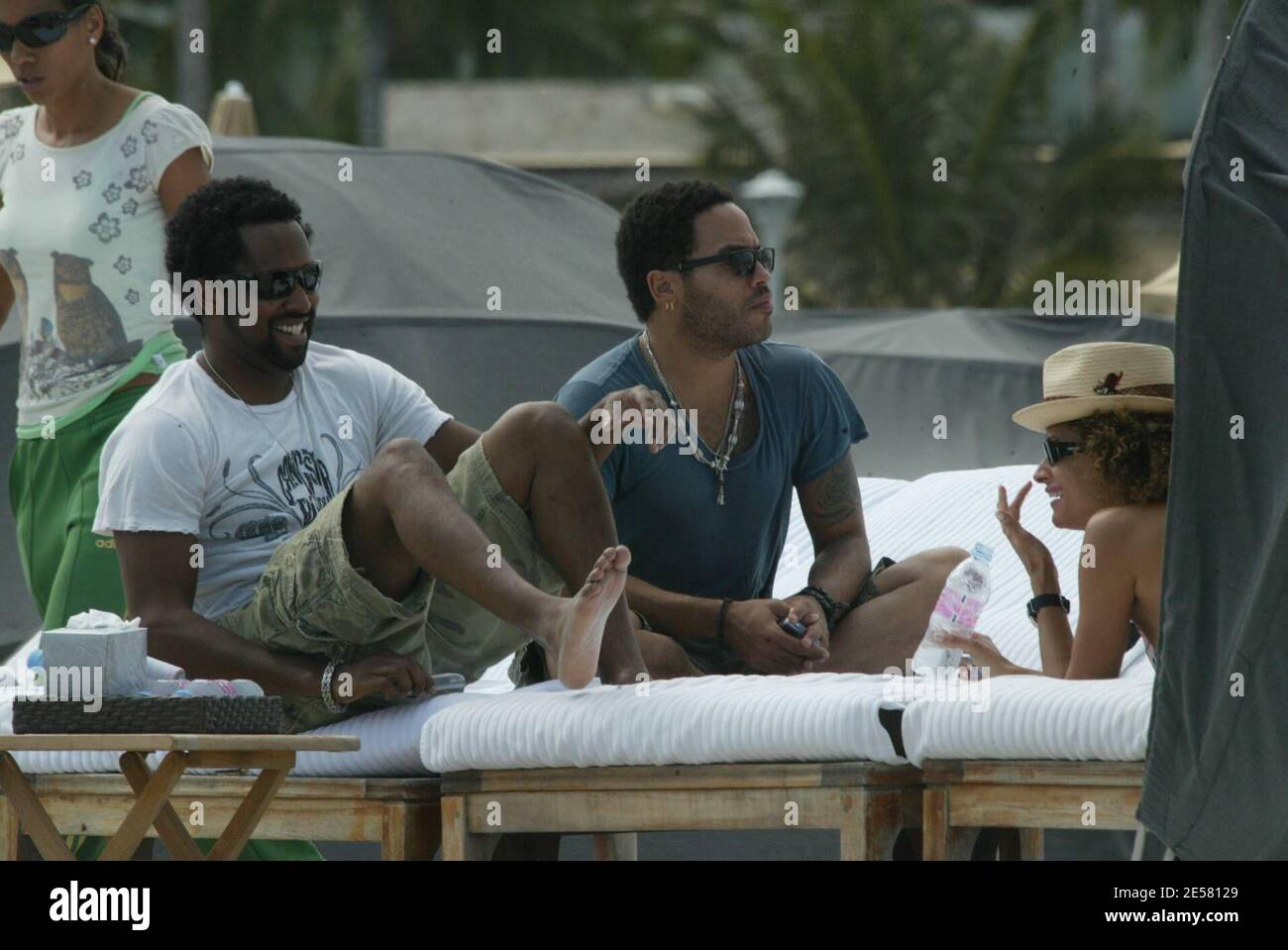 Barbara Becker looks very pleased to see Rockstar Lenny Kravitz where she  spent time with him and friends in the sun on Miami Beach, FL 03/31/07  [[mab]] Stock Photo - Alamy