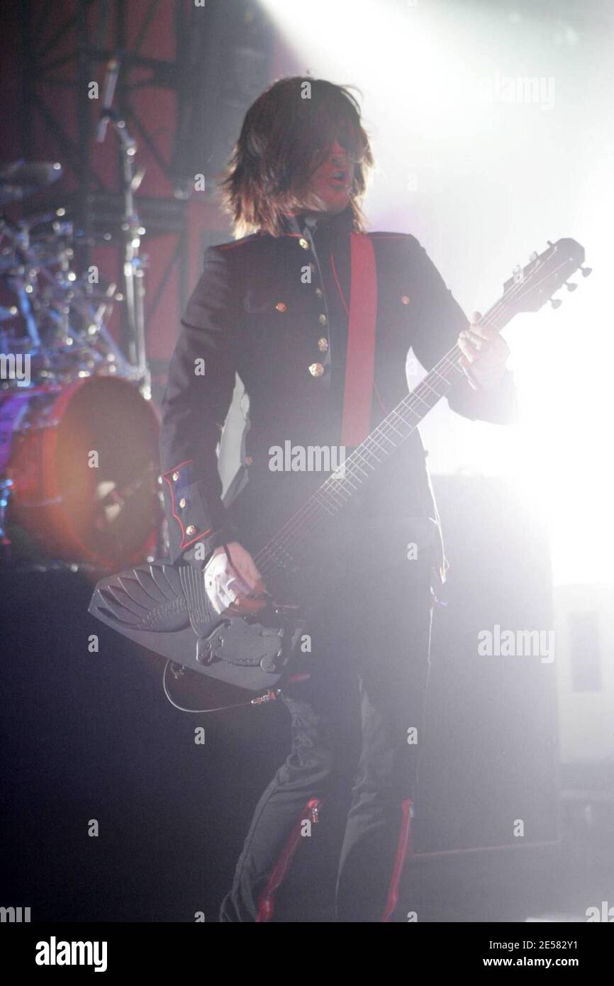 Lead singer of 30 seconds to Mars Jared Leto performing at the Astoria ...