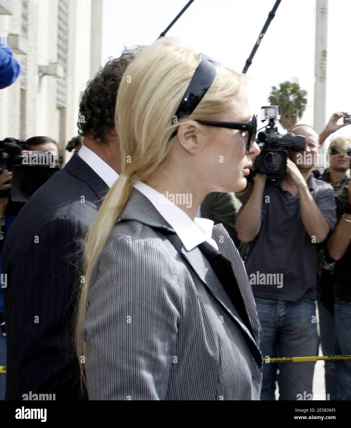 Paris Hilton Broke Down In Tears Today As She Left A Downtown Los Angeles Ca Courtroom Where She Was Sentenced To 45 Days In Jail For Driving With A Suspended License Hilton
