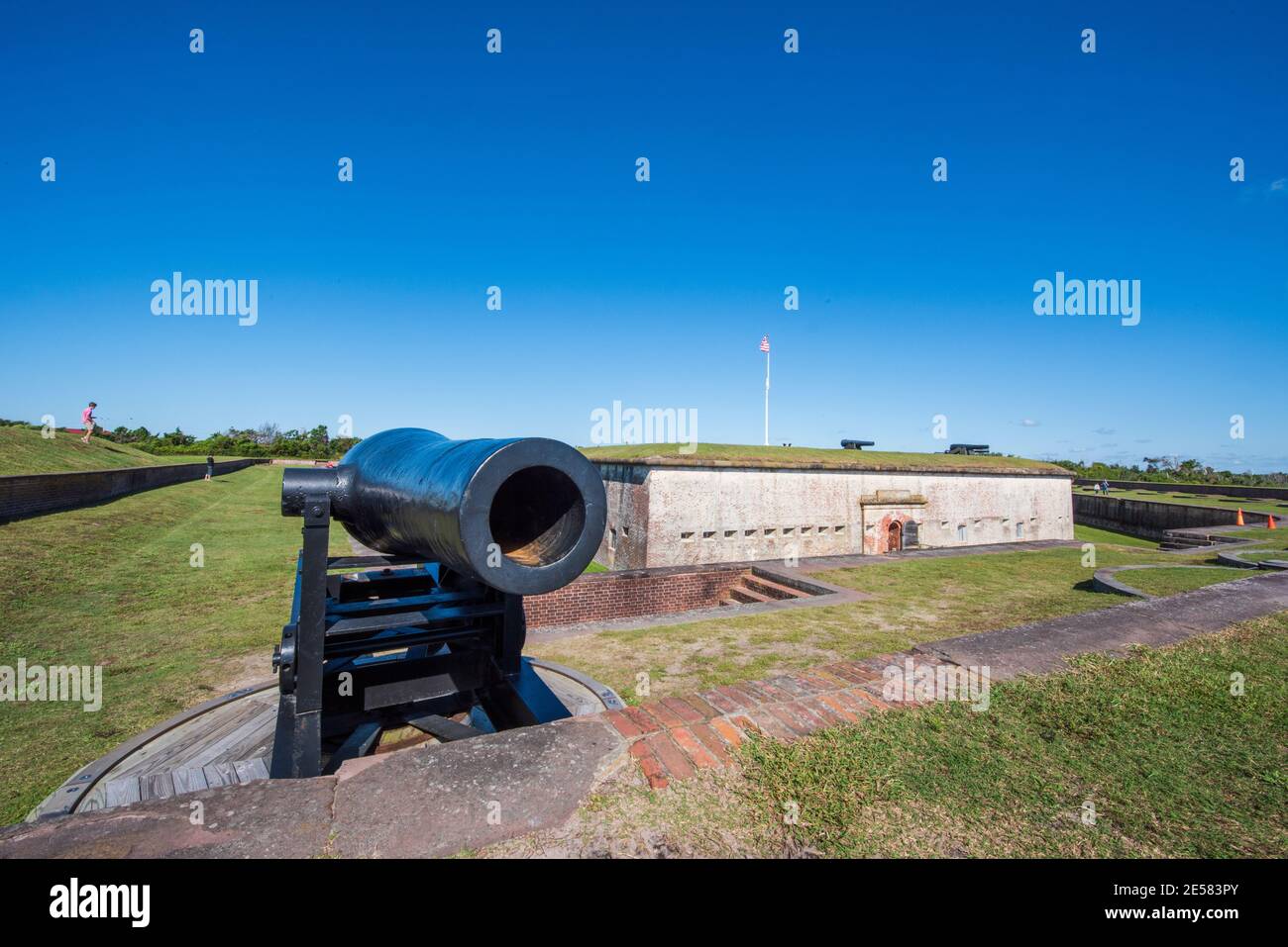 View of Model 1861 Confederate Rodman 10-inch Columbiad cannon at Fort Macon State Park in Atlantic Beach, NC. Fort Macon was constructed after the Wa Stock Photo