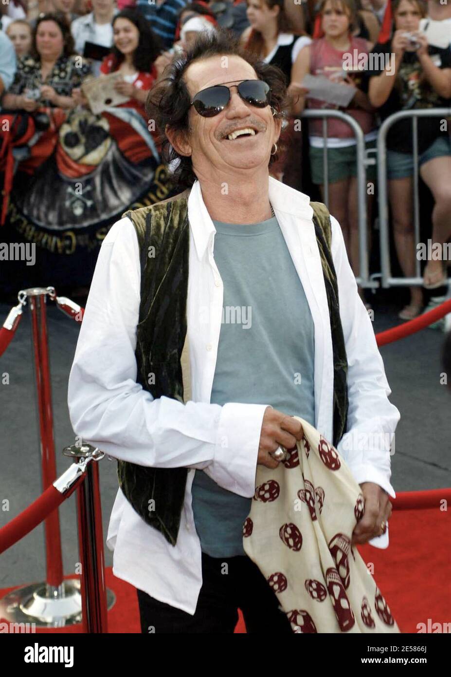 Keith Richards attends the world premiere of Pirates of the Caribbean: At  World's End at Disneyland in Anaheim, Calif. 5/19/07. [[laj]] Stock Photo -  Alamy