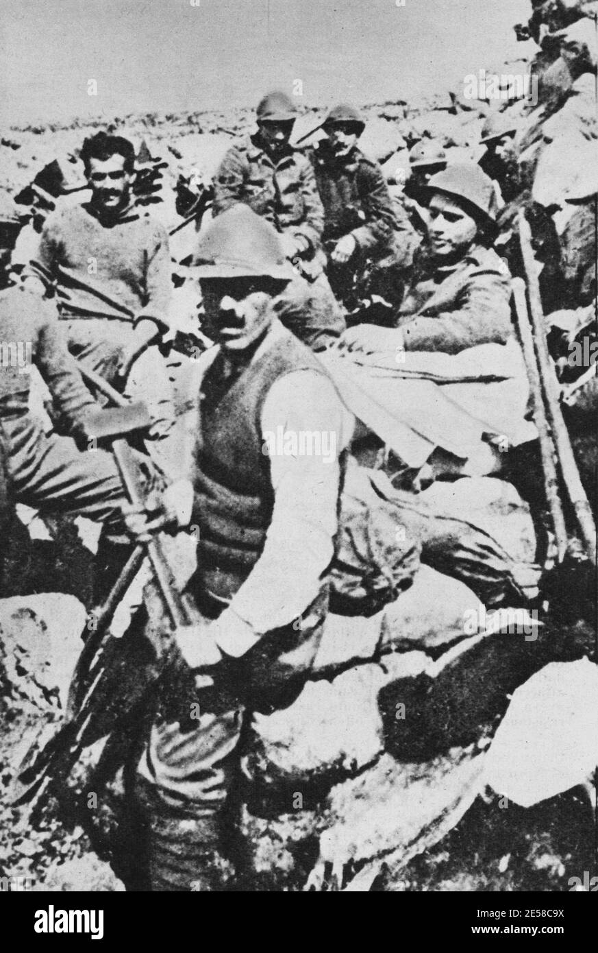 1916 , Monfalcone, ITALY : The Bersagliere ENRICO TOTI (  1882 - 1916 ) - PATRIOTA - PATRIOT - WWI - WORLD WAR I - PRIMA GUERRA MONDIALE - soldato - soldier - BERSAGLIERE - BERSAGLIERI  ----  Archivio GBB Stock Photo