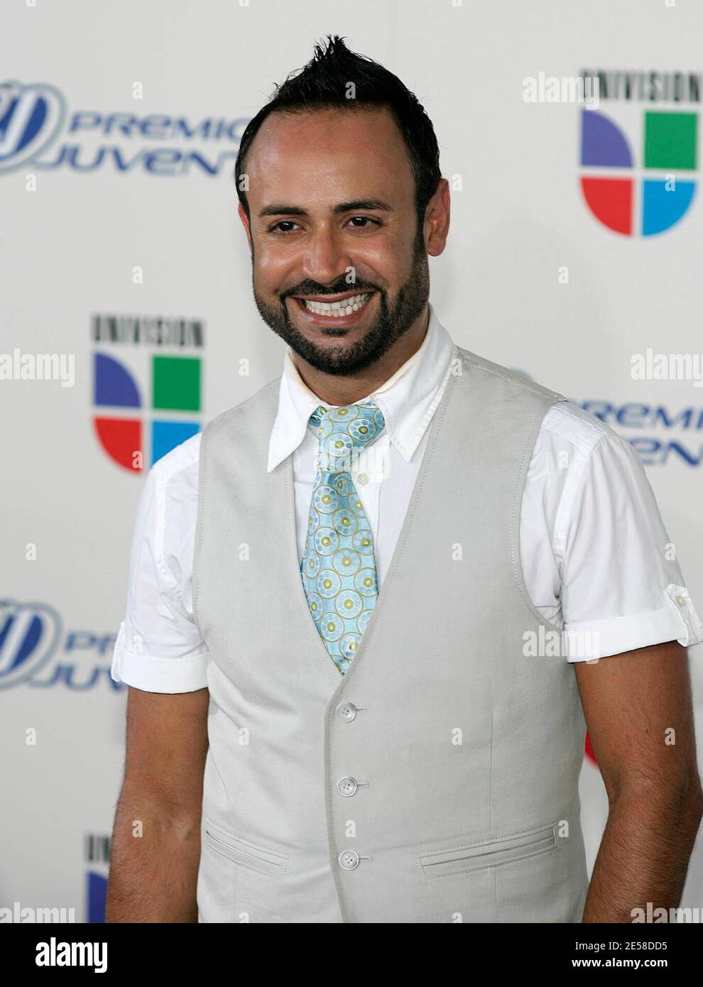Fashion designer Nick Verreos arrives for the 2007 Premios Juventud Awards  at the BankUnited Center. Coral Gables, Fla. 71907. [[fam]] Stock Photo -  Alamy