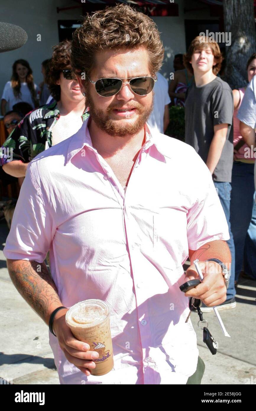 Jack Osbourne grabs some coffe at the Coffee Bean and Tea Leaf in