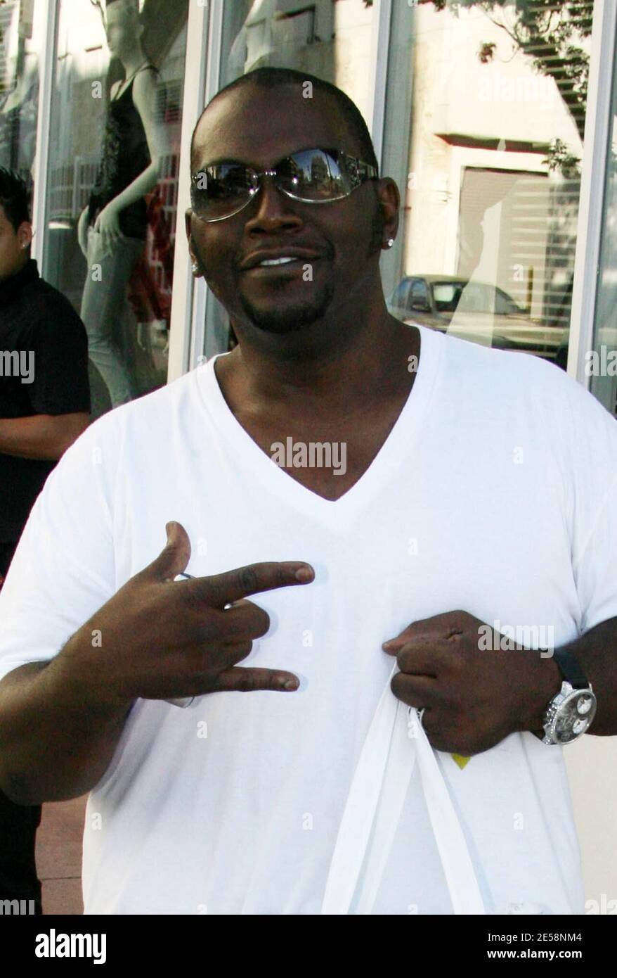 Exclusive!! Randy Jackson shows off some serious bling as he poses for