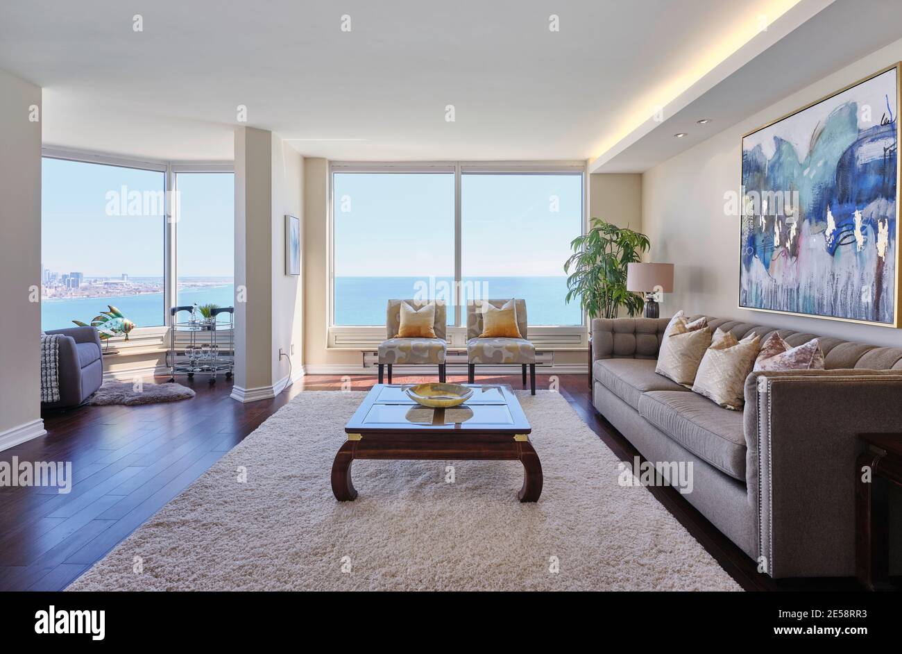 Toronto waterfront luxury condominiums Stock Photo - Alamy - Luxury Condominiums Waterfront