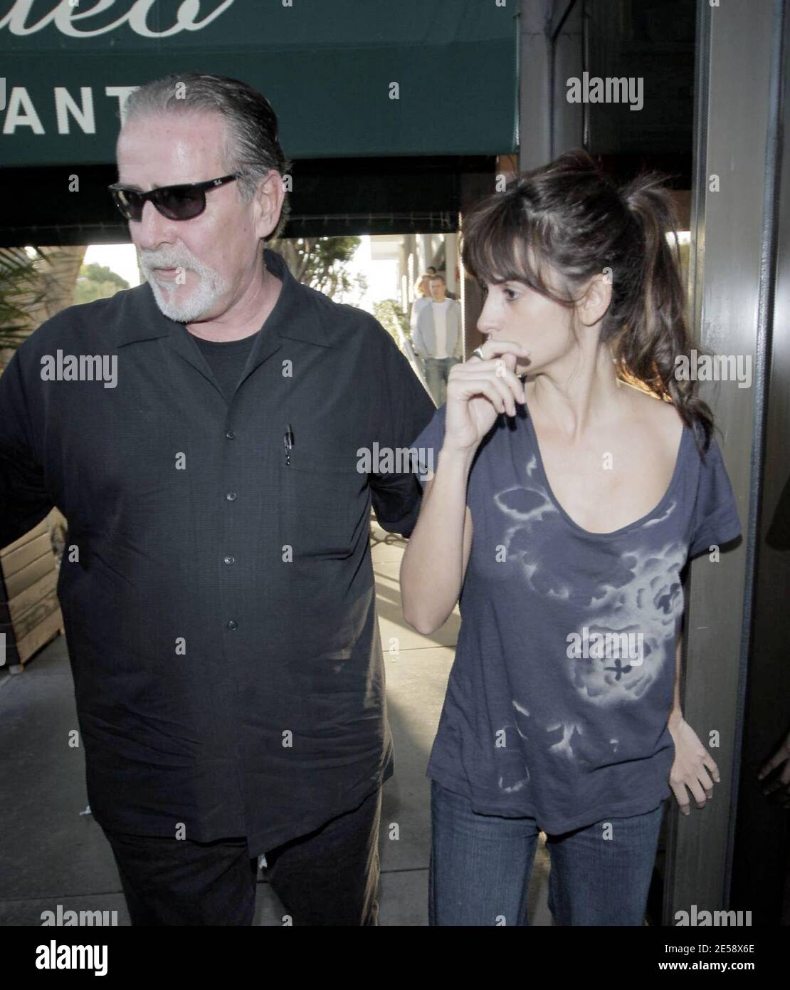 Penelope Cruz steps out for lunch with her new beau Javier Bardem. Cruz  took Bardem to one of her favorite LA restaurants, Madeo, an Italian  eatery. Beverly Hills, CA. 11/12/07. [[xxx aab]]