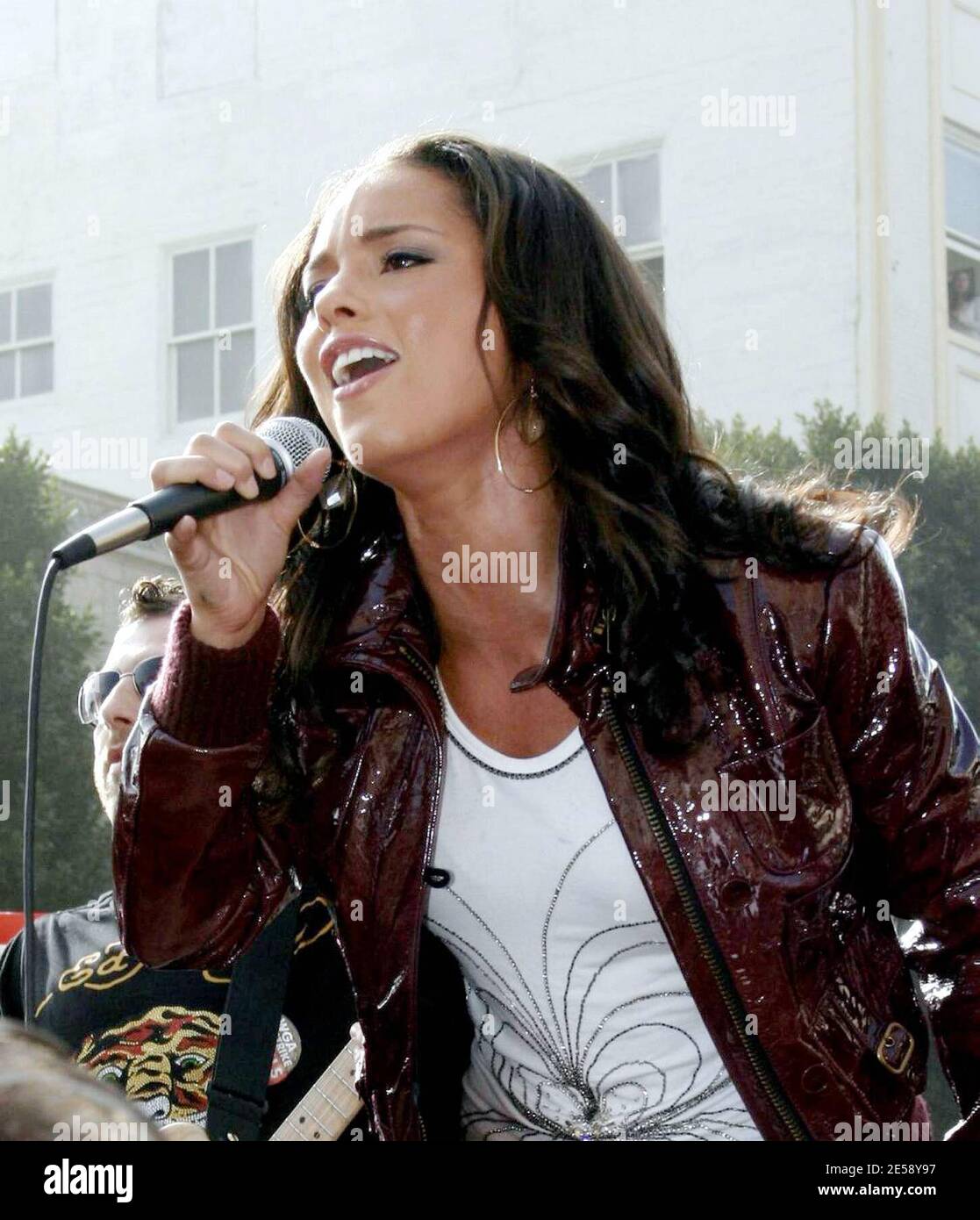 Alicia Keys performs live at a WGA (Writer's Guild of America) Solidarity Rally in Hollywood, CA. 11/20/07.   [[wam]] Stock Photo