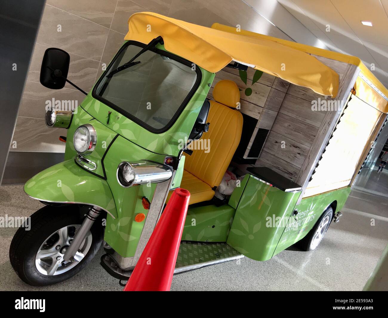 Rikshaw car hi-res stock photography and images - Alamy