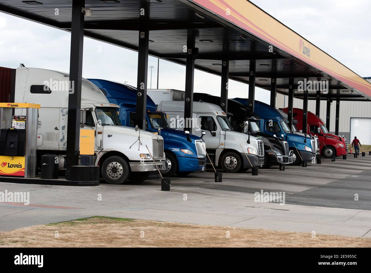 truck stops in macon georgia