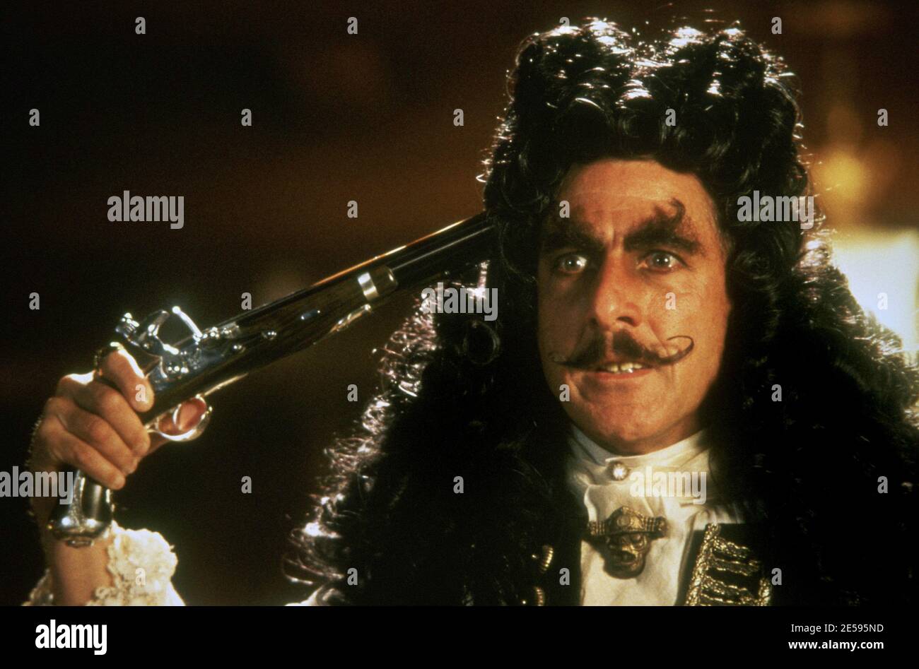 Dustin Hoffman, Hook (1991) Tri-Star / File Reference # 34082-291THA  Stock Photo - Alamy