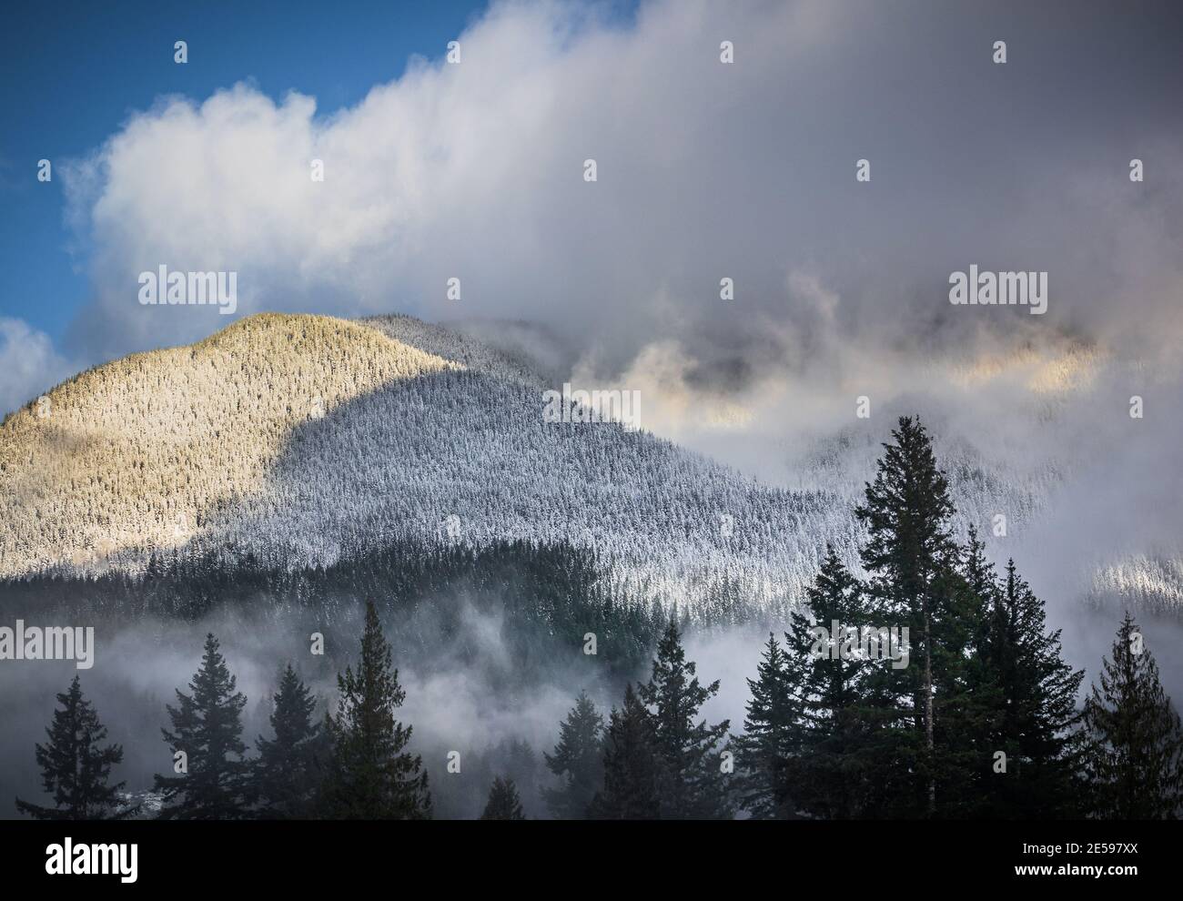 Mount Si is a mountain in the northwest United States, east of Seattle, Washington. Stock Photo