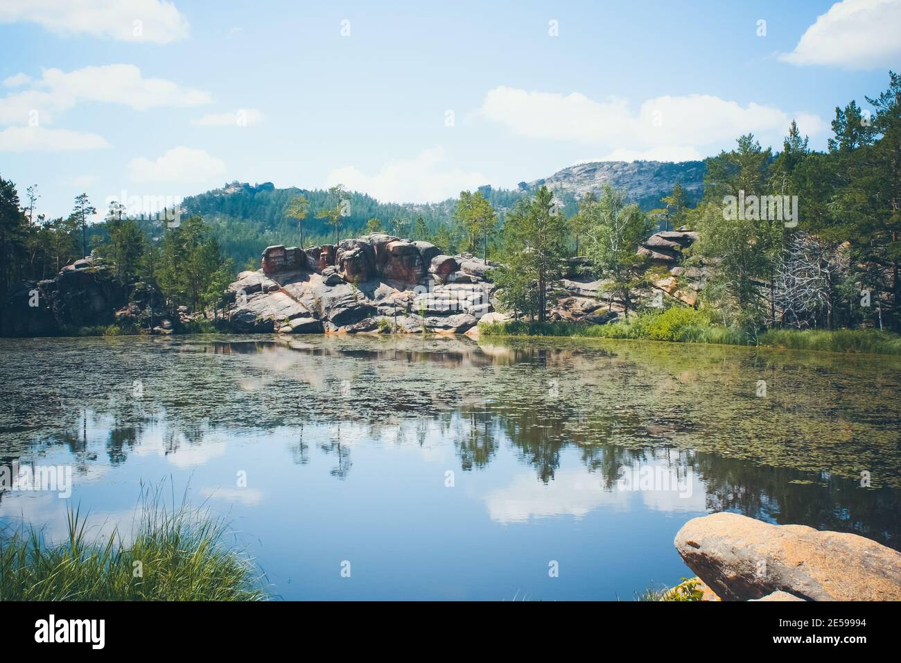 Mountain lake landscape nature hi-res stock photography and images - Alamy