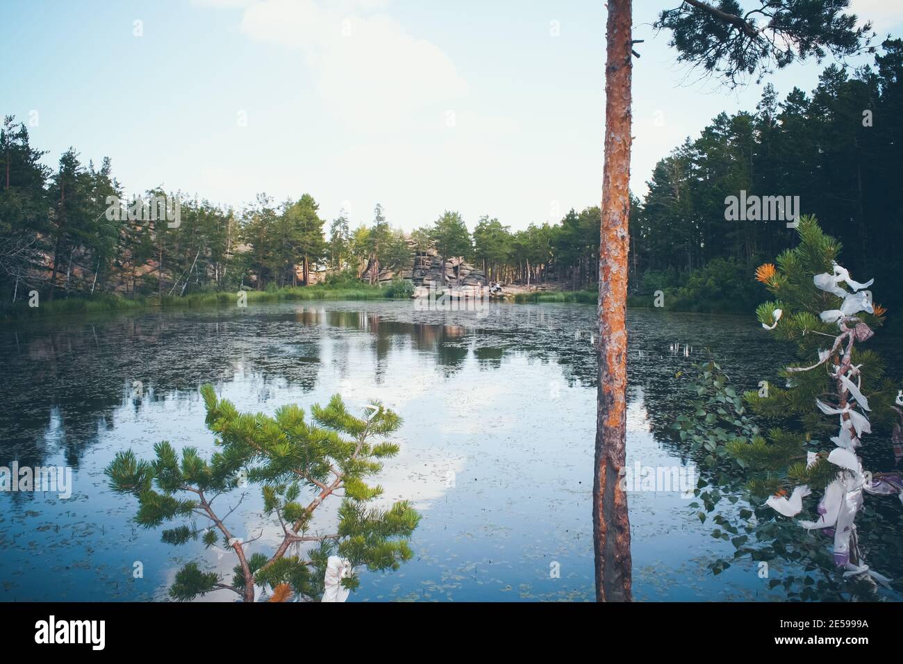 Mountain lake landscape nature hi-res stock photography and images - Alamy