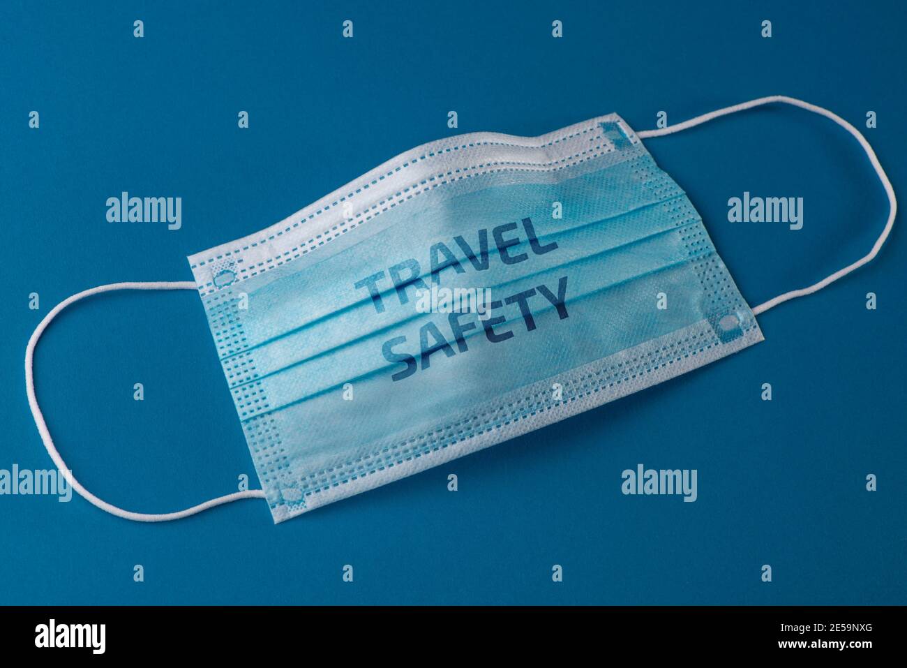 Surgical mask medical travel hi-res stock photography and images - Alamy