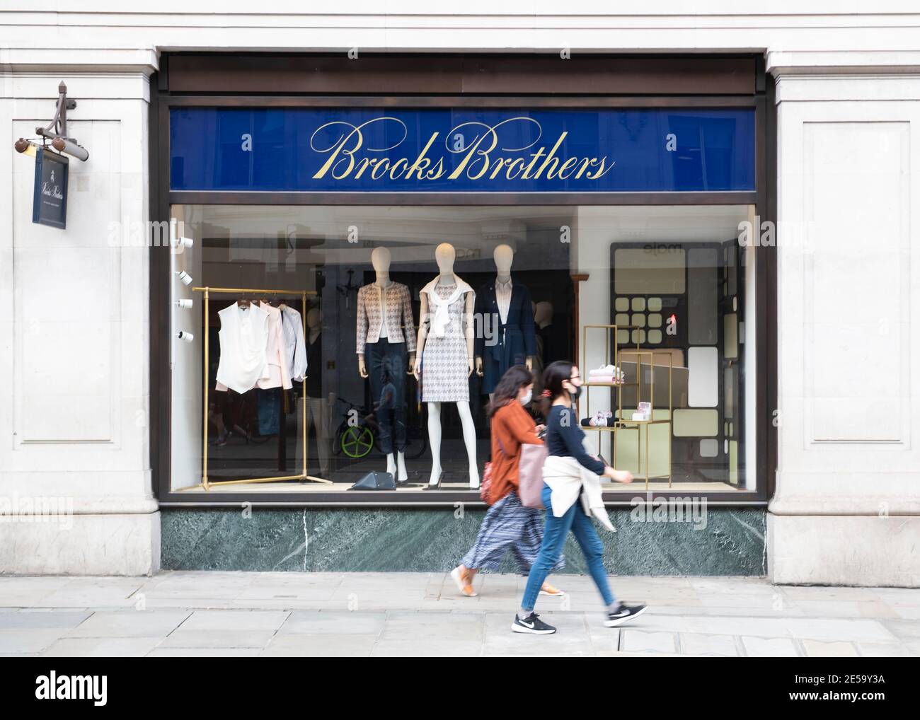 boutique brooks paris