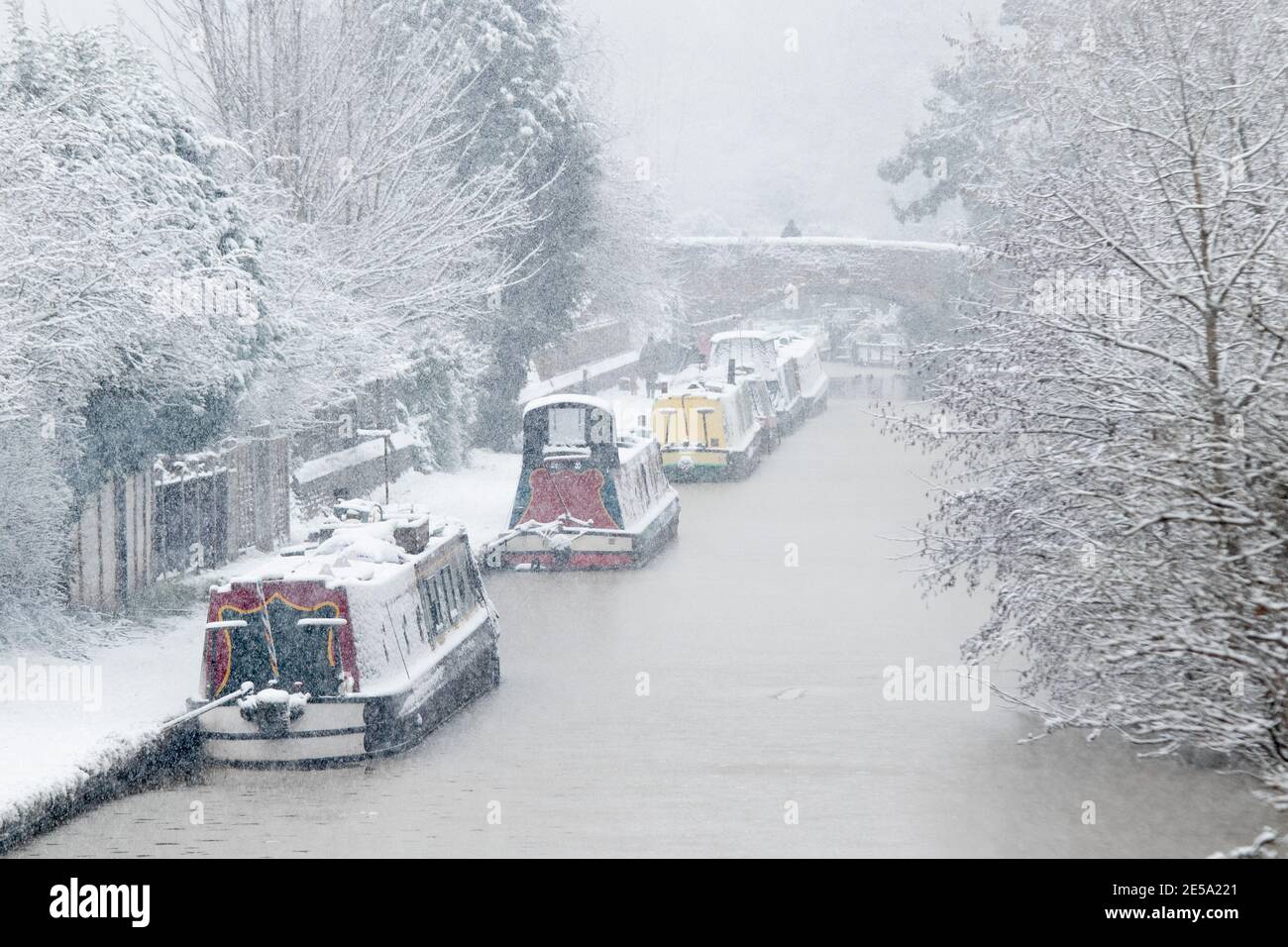 The snow covered scene along the Coventry canal near Atherstone, North Warwickshire. Stock Photo