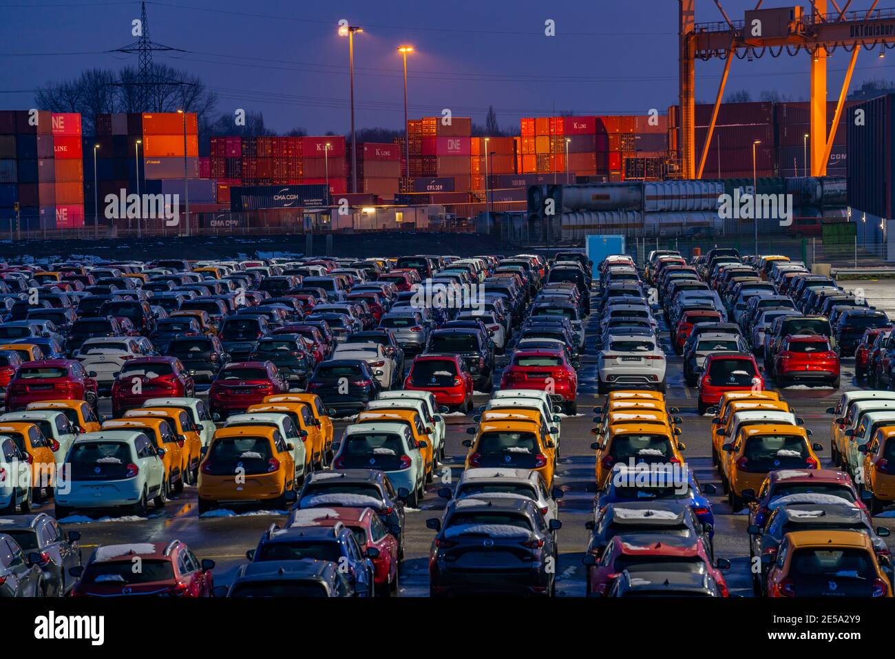 Car terminal in the inland port Logport I, in Duisburg on the Rhine, vehicle handling of new cars, storage area, rear container terminal, NRW, Germany Stock Photo