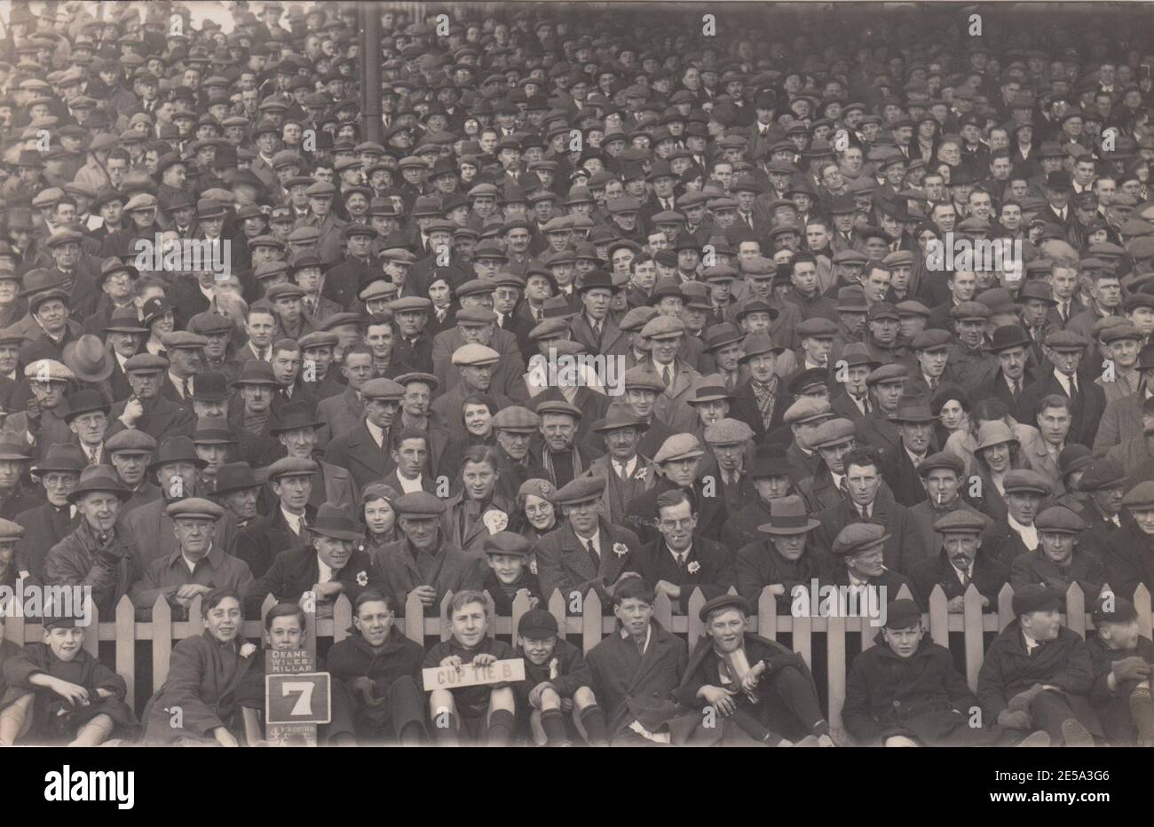 Football crowd watching cup tie at Brighton and Hove Albion, 1910s Stock Photo