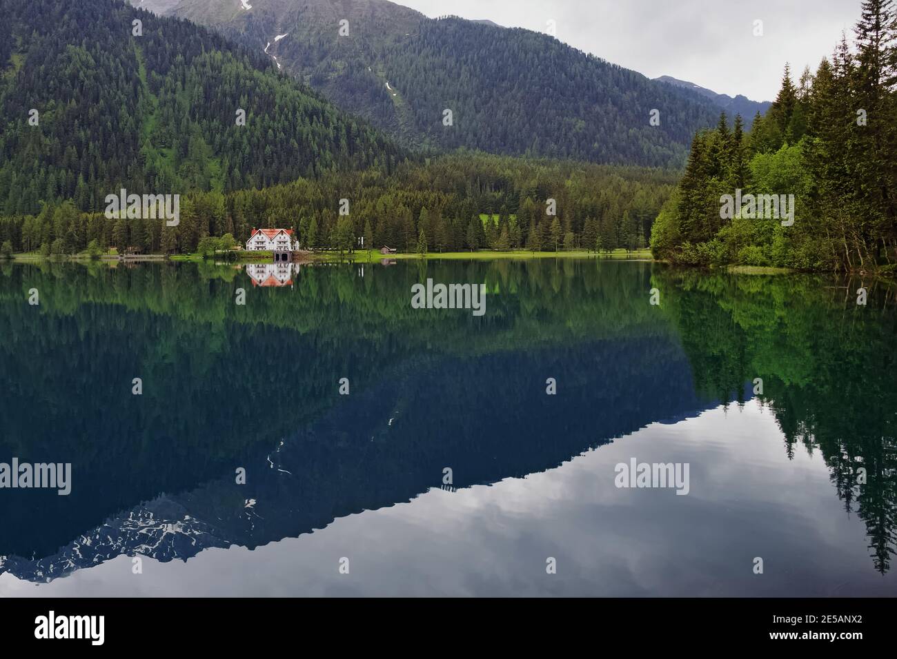Beautiful mountain lake reflection hi-res stock photography and images ...