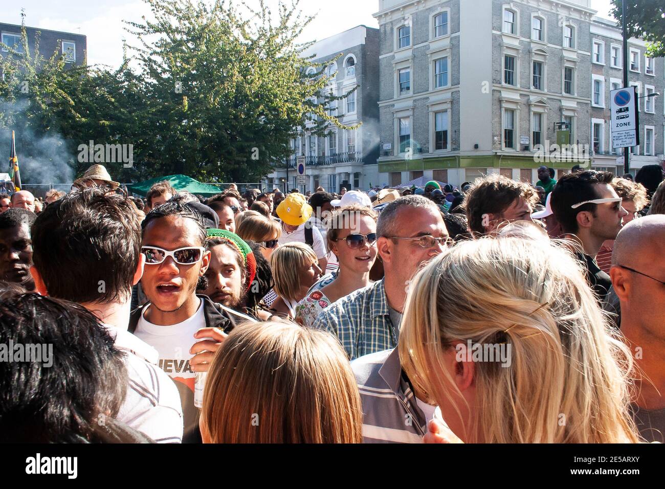 Crowds and congestion at Notting Hill Carnival, London Stock Photo