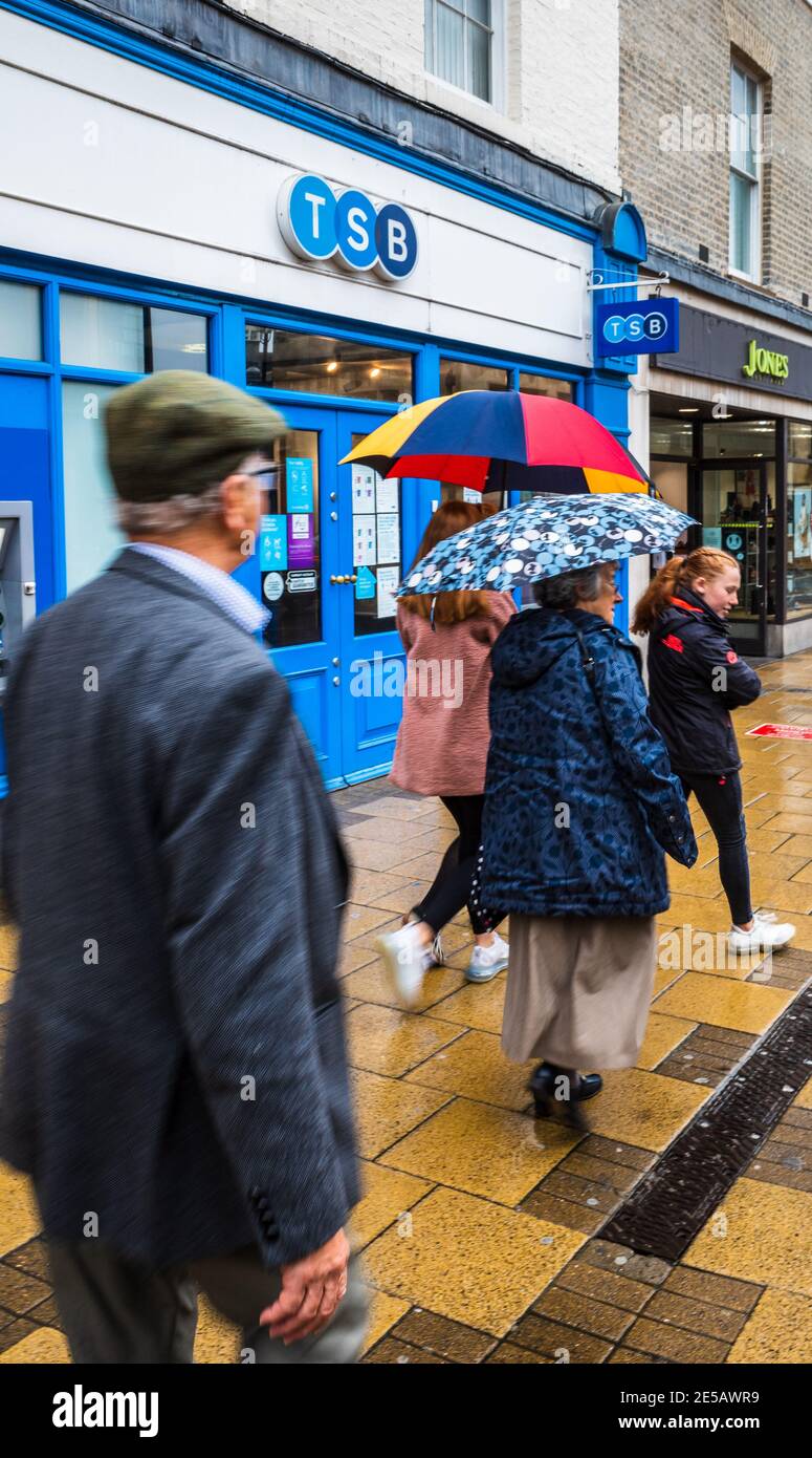 TSB Bank Branch - Pedestrians pass a TSB Branch in Cambridge UK - TSB is one of the newest high street banks, launched in its current form in 2013. Stock Photo