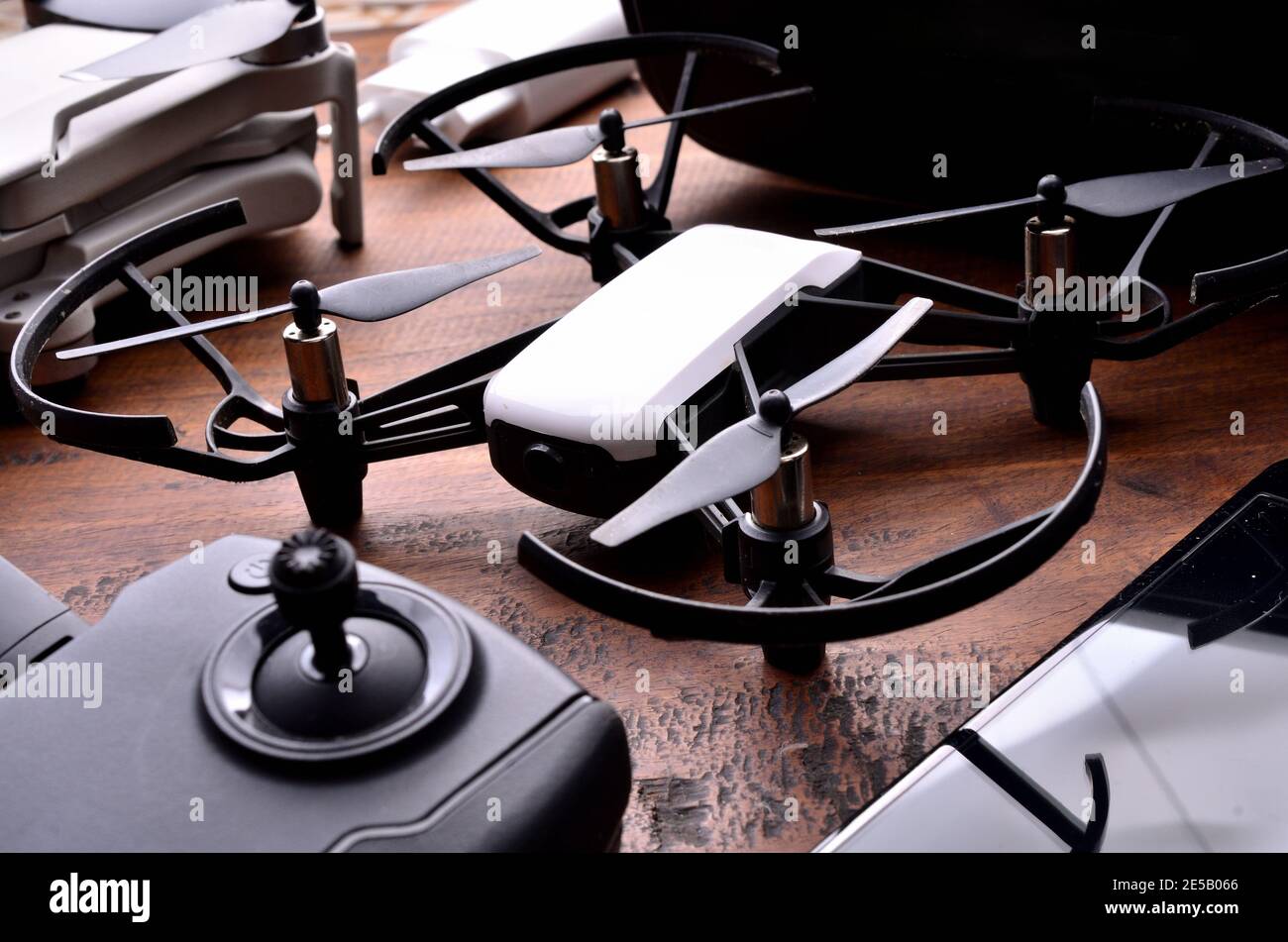 Hobby Racing drone concept. Drone equipment, remote controller, video  receiver, charger, mobile and quadcopter. Closeup top view Copy space for  text Stock Photo - Alamy
