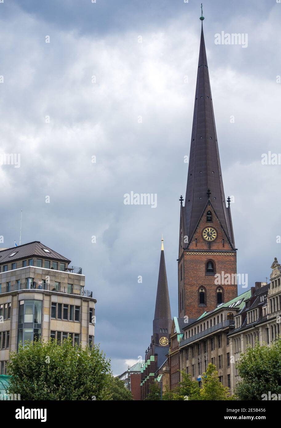 Clock tower of saint peters church hi-res stock photography and images