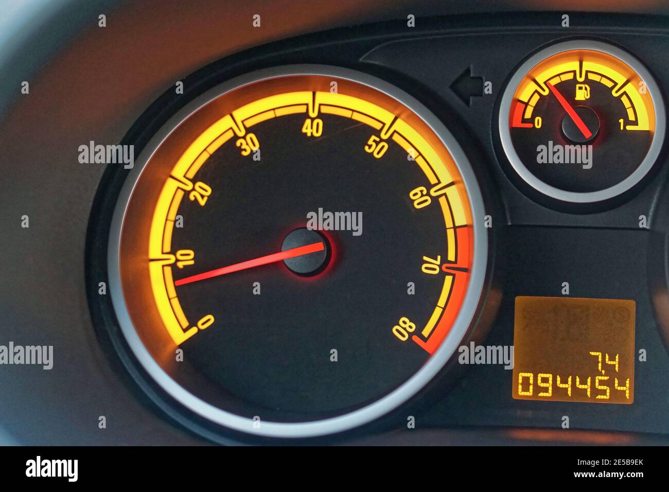 Dashboard Gauges High Resolution Stock Photography and Images Alamy