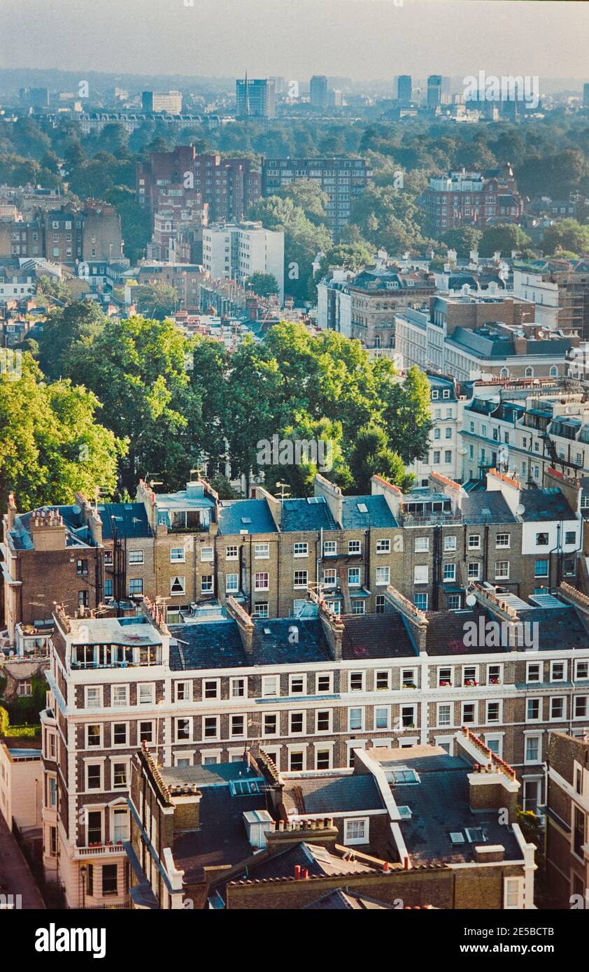 London rooftops hi-res stock photography and images - Alamy
