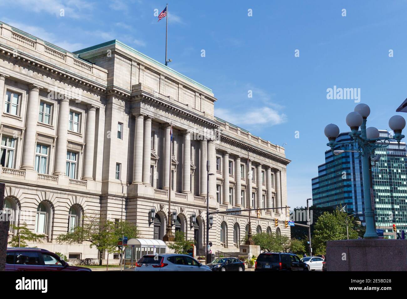 Lakeside avenue entrance hires stock photography and images Alamy